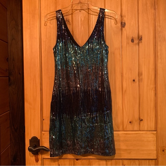 Charlotte Russe Dresses & Skirts - CHARLOTTE RUSSE Tiny Mostly Blue Sequin Dress Sz M